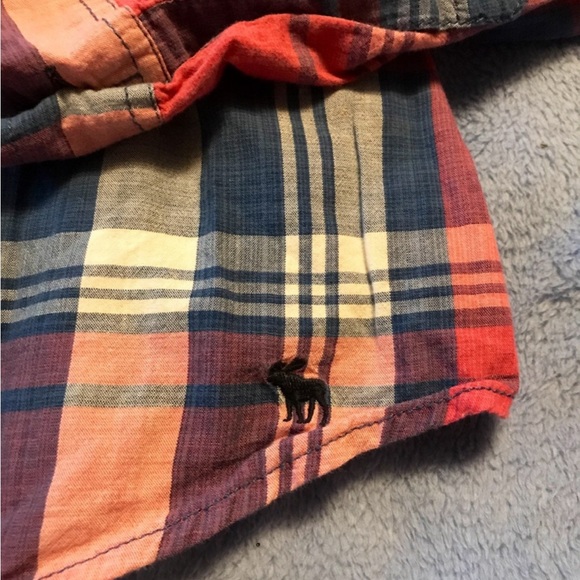 ♥️HP♥️Abercrombie and Fitch plaid button up - Picture 2 of 5
